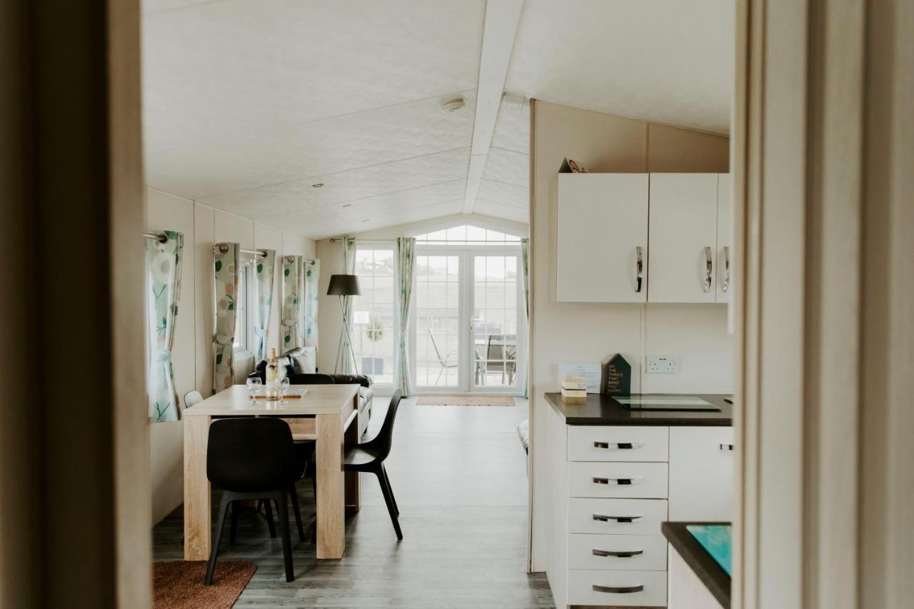 Fairview Farm Holiday Accommodation 14 Luxury Lodges, Cabins, Dog Friendly, Suitable For Couples, Families And Groups, Wedding Guests , Corporate Events, Sleeps 2-65 Guests In Ravenshead, Nottingham Near Sherwood Forest, Set In 88 Acres Dış mekan fotoğraf